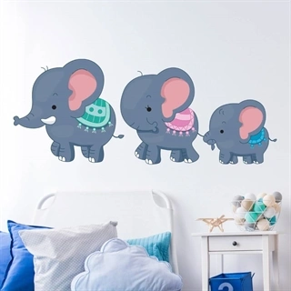 En wallsticker med søte elefanter i gråfarger