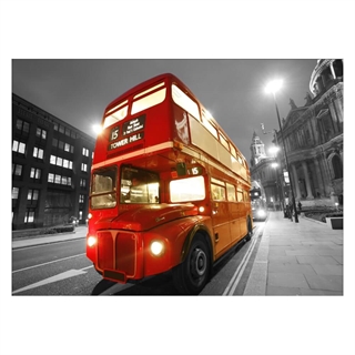 Plakater med Londons berømte røde busser.