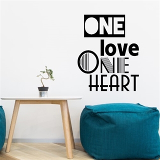Wallstickers med teksten One love one heart