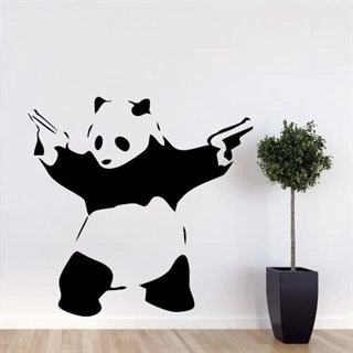 Bevæpnet panda laget av den kjente grafittikunstneren Banksy