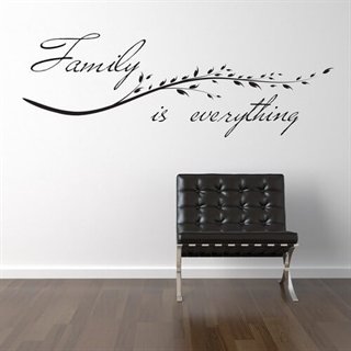 Wallsticker med tekst - Family is everything