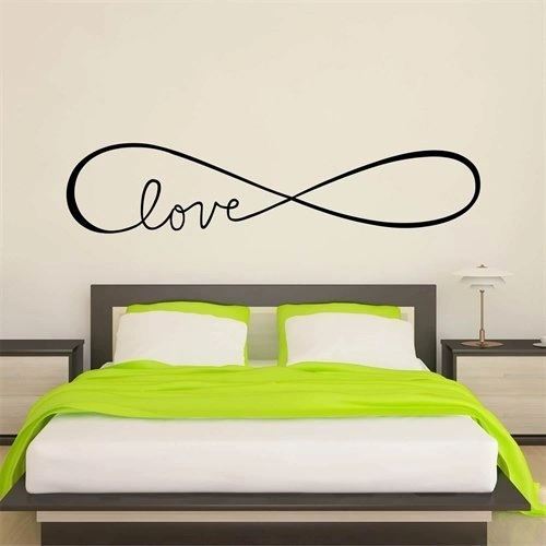 Elegant wallsticker med teksten Love