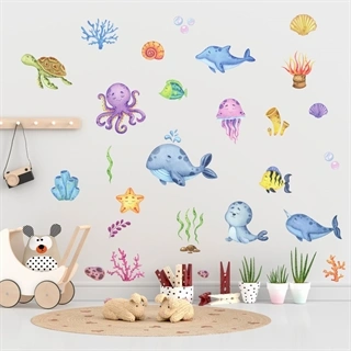 Akvarell med veggklistremerker fra havet. Fisk, planter og blåskjell