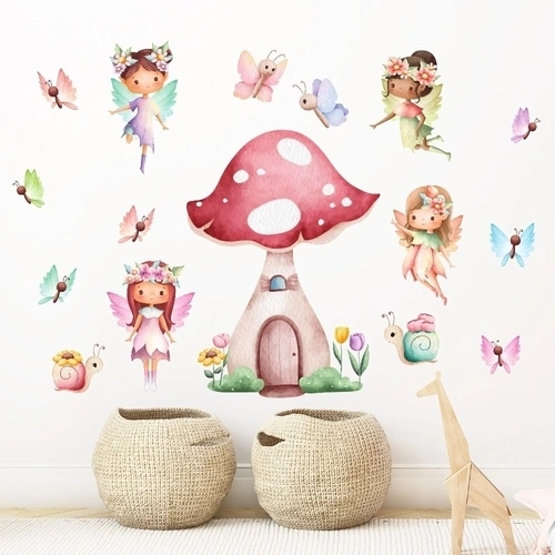 Søte feer med et sopphus, sommerfugler og snegler som veggdekor akvarell