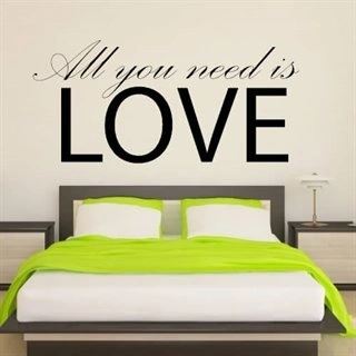 Wallsticker med tekst - All You Need Is Love