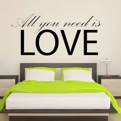 Wallsticker med tekst - All You Need Is Love